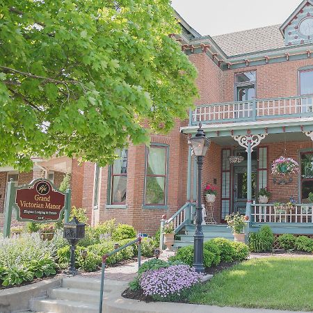 Grand Victorian Manor & Cottage Буунвил Екстериор снимка